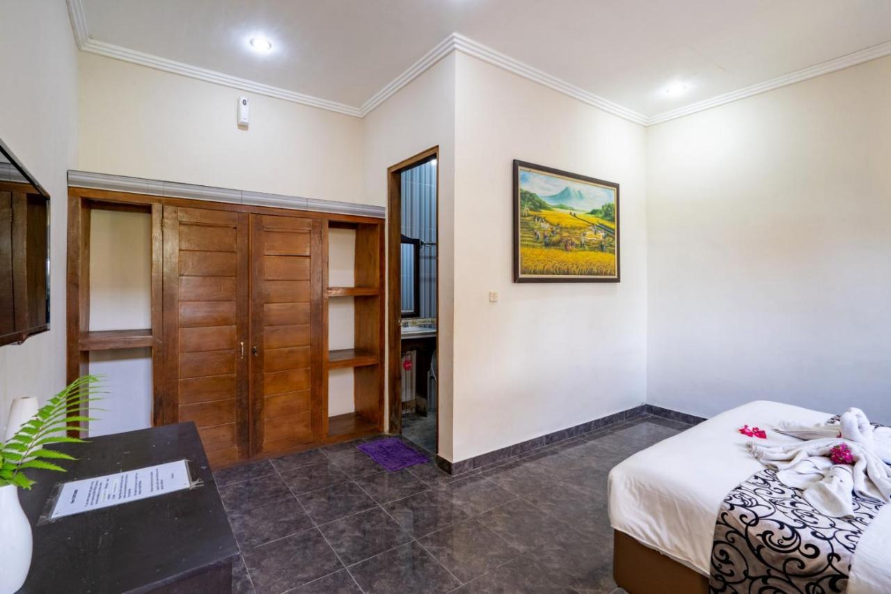Villa Amari By Wizzela Batumadeg Εξωτερικό φωτογραφία